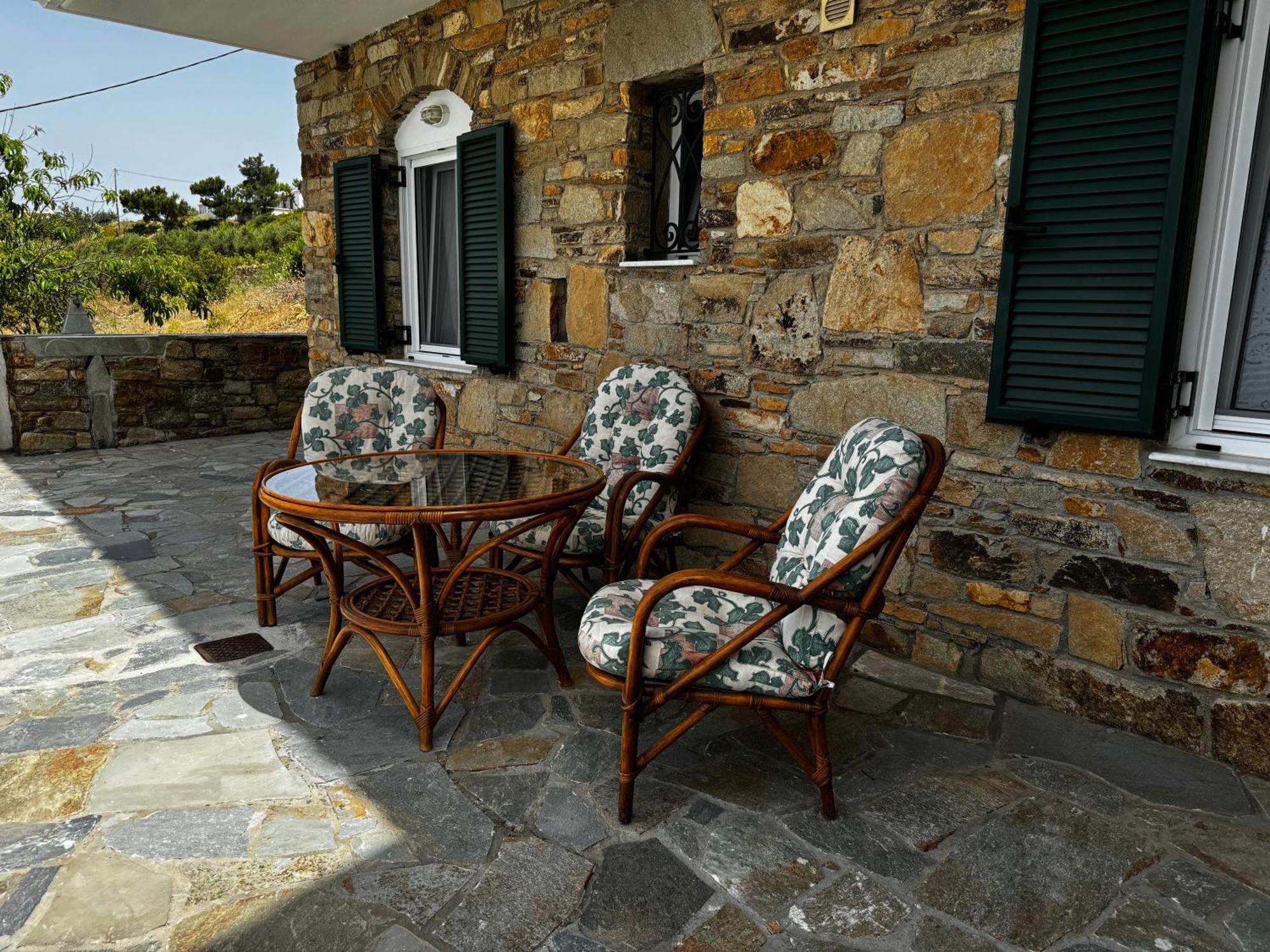 Irene * Raches (Ikaria)